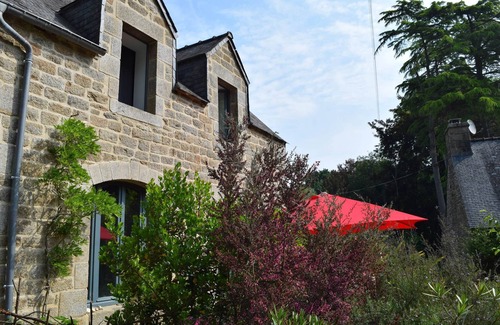 Le Vieux-Marche Maison | Gîte de charme pour 4 personnes avec vue sur le Manoir de Goaz Froment