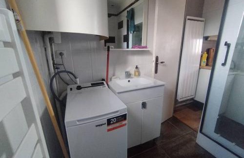 Mezieres-sur-Seine Maison | Méziere sur seine, petite maison