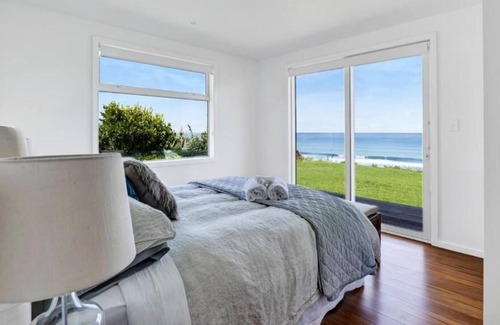 Mokau Maison | Mōkau Beach House