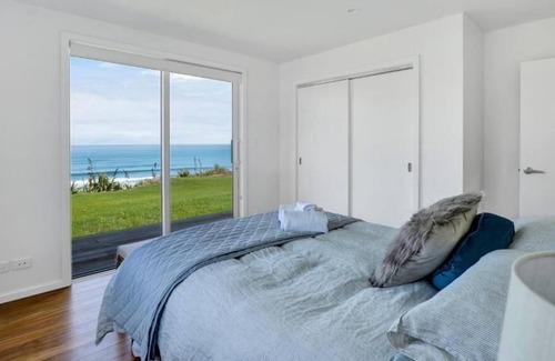 Mokau Maison | Mōkau Beach House