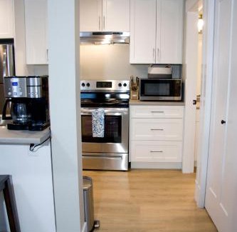 North Cowichan Appartement | M&M's Maple Bay Mountain Guesthouse