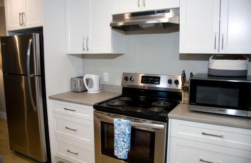 North Cowichan Appartement | M&M's Maple Bay Mountain Guesthouse