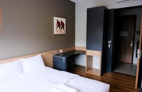 Binong Hôtel | M Studio Karawaci