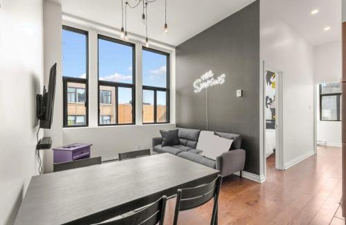 Milton Park Appartement | M11 The Simpsons Suite 3BR in The Heart of MTL