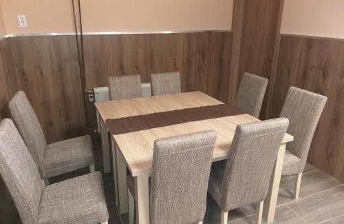 Letenye Lit Et Petit-Déjeuner | M7 Galéria Panzió