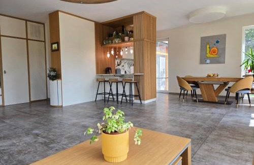 Sofia Maison | Ma-Bebe Play House with Private Sauna - Lake, Parks and SPA Pools in 5 min