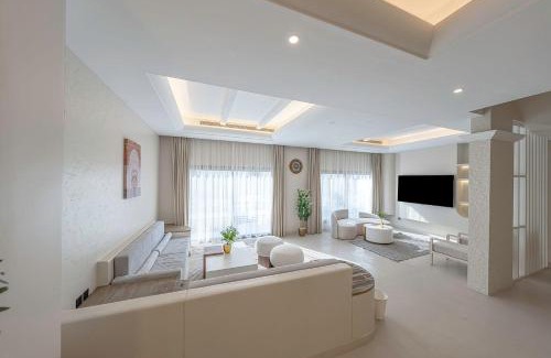 King Abdul Aziz Road Appartement | Mabaat-Jasmine Greek Villa 4BR- 583