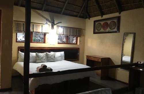 Bela-Bela Cabine | Mabalingwe Elephant Lodge