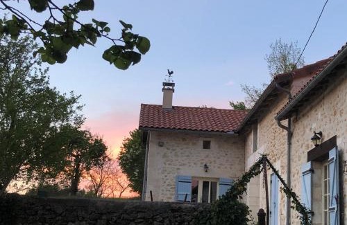 Saint-Pierre-de-Cole Lit Et Petit-Déjeuner | MaBelle rêve B&B