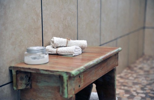 Robertson Maison | Mabet & Gabriella Guest Rooms