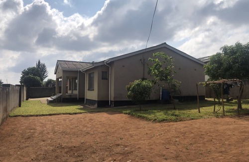Masvingo Maison | “MABWE Residence 3mins from Great Zimbabwe Ruins
