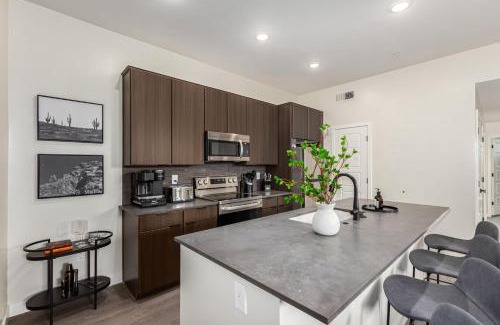 North Scottsdale Maison | Macallister 1006-N Scottsdale-BBQ-Htd Pool-Views