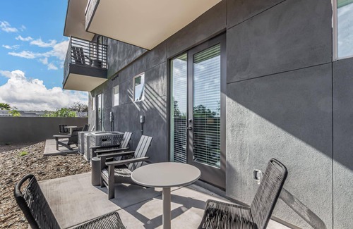 North Scottsdale Copropriété | Macallister 1006|Close to Golf & Mayo|Heated Pool