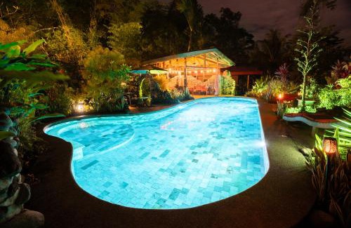 Uvita Maison | Macaw Villa - Riverfront With A Pool