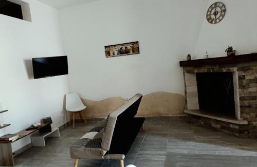 Erchie Maison | Macchialuru Home & Relax