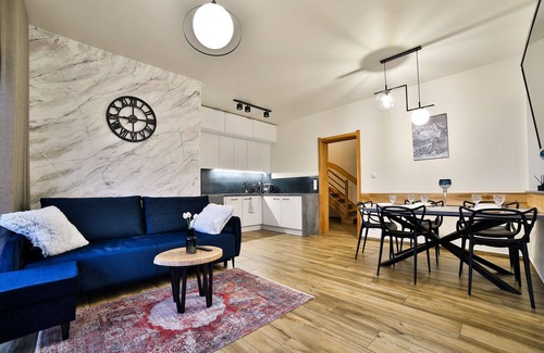 Ponice Maison | Maciejowe Wzgórze Jacuzzi, sauna, tężnia, balia. Apartament Maciejowa