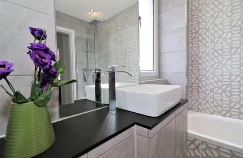 Bellshill Maison | Macintosh Upper