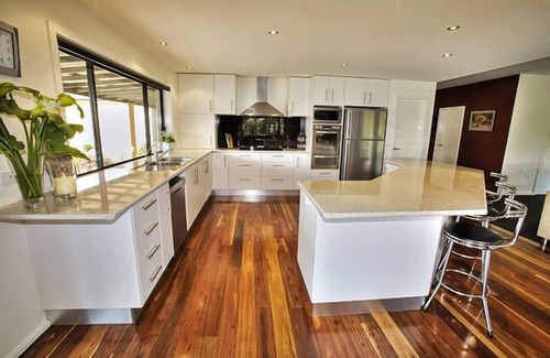 Cowes Maison | Mackaloucoo Retreat MR1 - Phillip Island