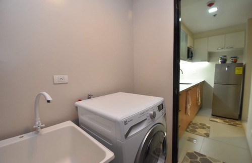 Lapu-Lapu Copropriété | Mactan Newtown New Condo Suite 2BdRms avec Wifi / Piscine / Tennis