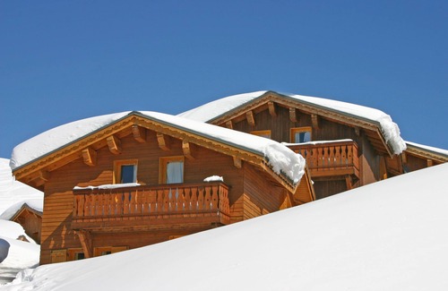 La Plagne-Tarentaise Chalet De Ski | Madame Vacances Les Chalets des Praz