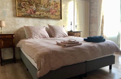 Monclar Lit Et Petit-Déjeuner | MaDamenFrance