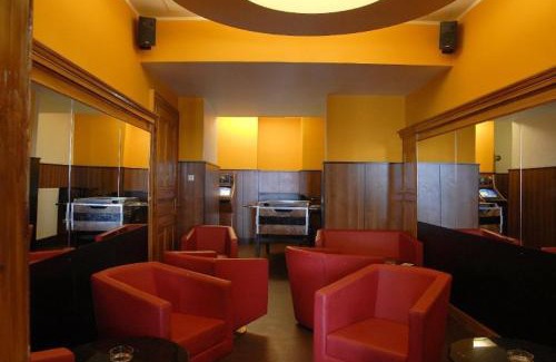 Melk Maison | Madar Café Central Melk