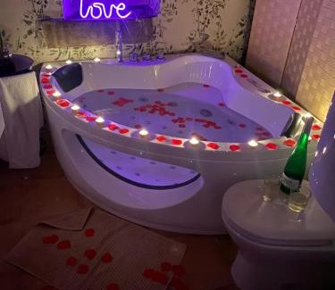Amavida Maison | MaderaVieja - Piscina & Jacuzzi