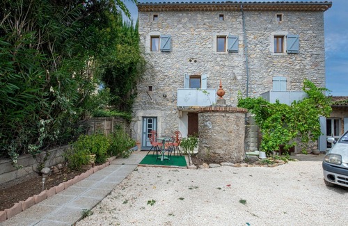 Tornac Appartement | Madi Tornac - One Bedroom Apartment, Sleeps 4