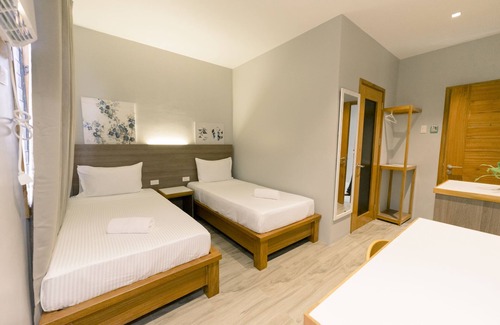 Davao Hôtel | Madonna Hometel and Suites New Pandan