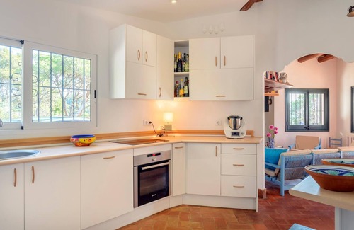 Tossa de Mar Villa | Madroños by Danlux Invest. Hacienda avec gran jardin et piscine