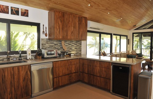 Bora Bora Maison | Maeva Hoa - Bora Bora Lagoon Luxury View Mountainside Bungalow