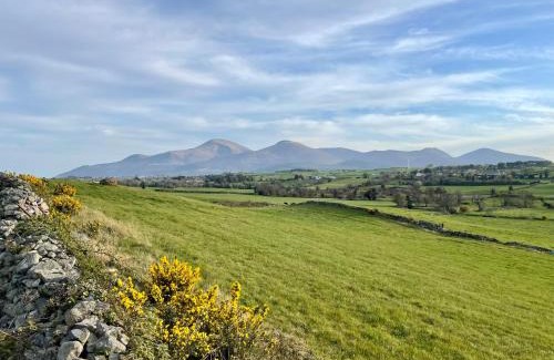 Annsborough Maison | Maggie's Croft Cottages 4 Star Tourism NI