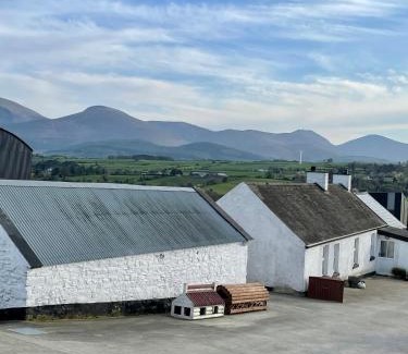 Annsborough Maison | Maggie's Croft Cottages 4 Star Tourism NI