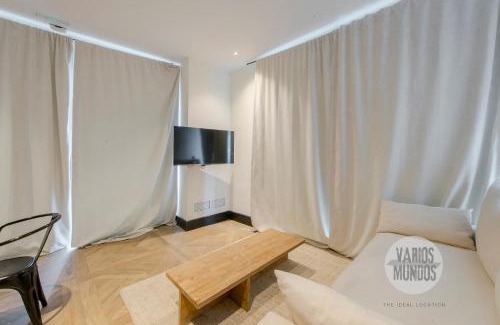 Barrio de La Latina Appartement | Magia Madrileña para 4 en Calle del Aguila E3