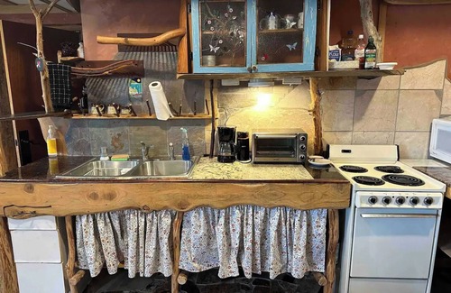 Coeymans Hollow Autre | Magic Forest Farm's Mountain View Suite