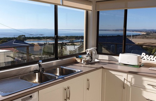 Bridport Maison | Magic Views - Great for families with children