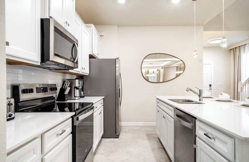 Four Corners Maison | Magical 7BR/Frozen Slide, Marvel Gameroom, Pool
