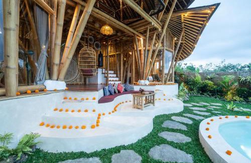 Selat Villa | Magical Bamboo House with Breathtaking view
