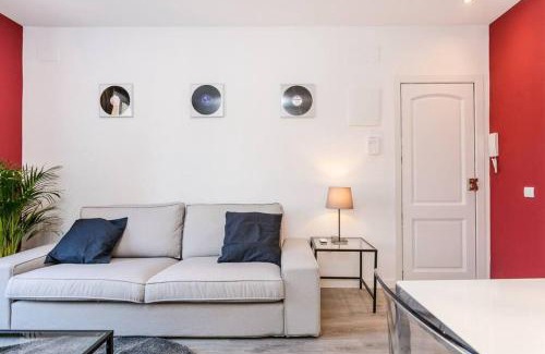 Collblanc y La Torrassa Appartement | Magical Design With Terrace