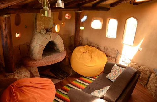 Villa de Leyva Cabine | Magical, earthen, unique hand made cabin. Relax and breath fresh air.
