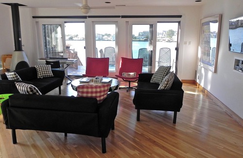 Harvey Cedars Maison | Wonder Winter "escapade". Un cadre magique sur une crique. Une minute à l'océan.
