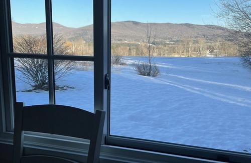 Weston Maison | Magical spot w-views -3 BR home - idyllic retreat yet close to everything