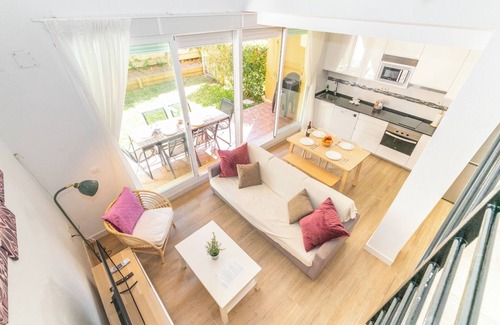 Los Canos de Meca Appartement | Magnífica duplex renovado con piscina garaje y jardín, frente a la playa de...