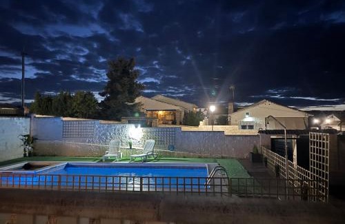 Aldea del Fresno Chalet De Ski | Magnífico chalet con piscina privada y vistas impresionantes