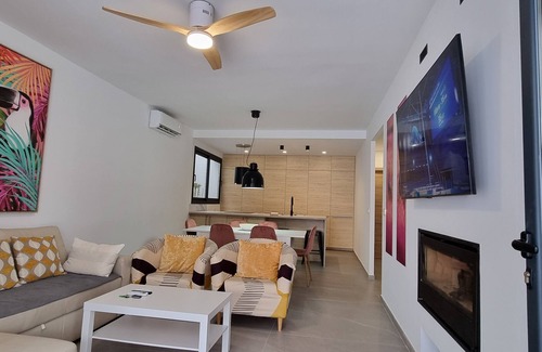 Guillena Villa | Magnifica Villa Piscina 100% Privada Entre Encinas