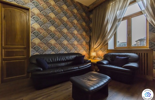 Lypky Maison | Magnificent classic apartment with a view of Khreschatyk Street