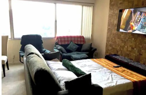 Bethesda Maison | Magnificent 1 BR, furnished, 1 car parking, red line Metro