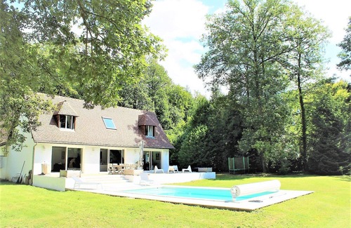 Houlbec-Cocherel Maison | MAGNIFIQUE MAISON 240M², VRAI SPA, PISCINE CHAUFEE DANS PARC 5500M²