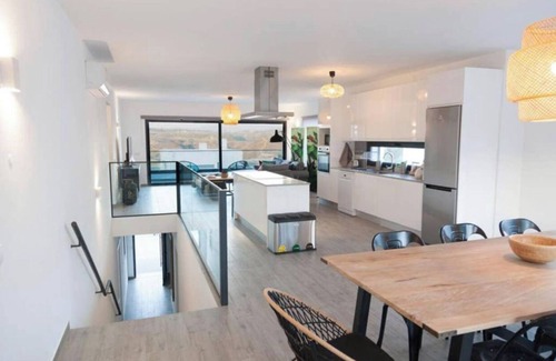 Igreja Nova Maison | Magnifique Villa de 3 chambres avec piscine privée à 2 minutes de la Plage!