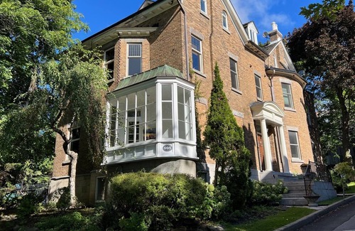Westmount Maison | Magnificent 3 story Mansion in most prestigious area next to downtown Montreal..
